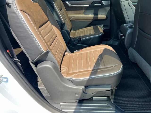 2027 GMC Acadia Denali Ultimate