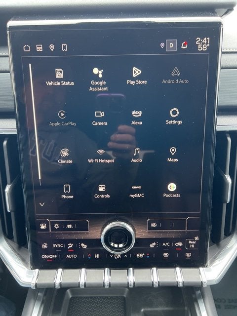 2024 GMC Acadia Elevation