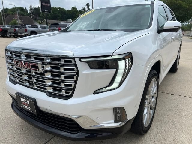 2024 GMC Acadia Denali