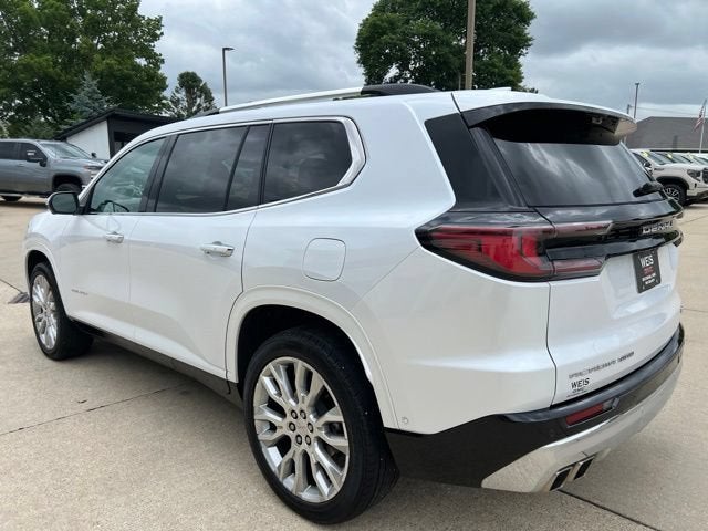 2024 GMC Acadia Denali