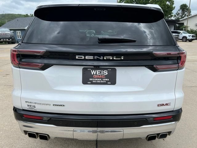 2024 GMC Acadia Denali