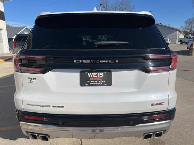 2025 GMC Acadia Denali