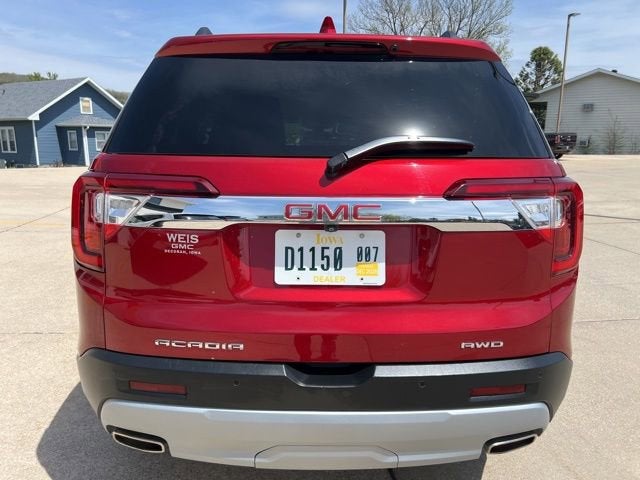 2023 GMC Acadia SLT
