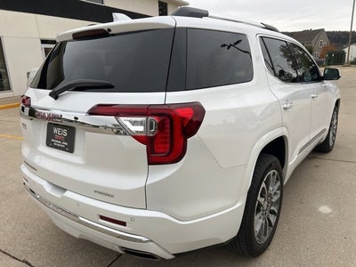 2023 GMC Acadia Denali