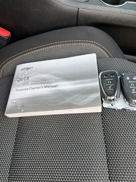 2018 Chevrolet Traverse LT Cloth