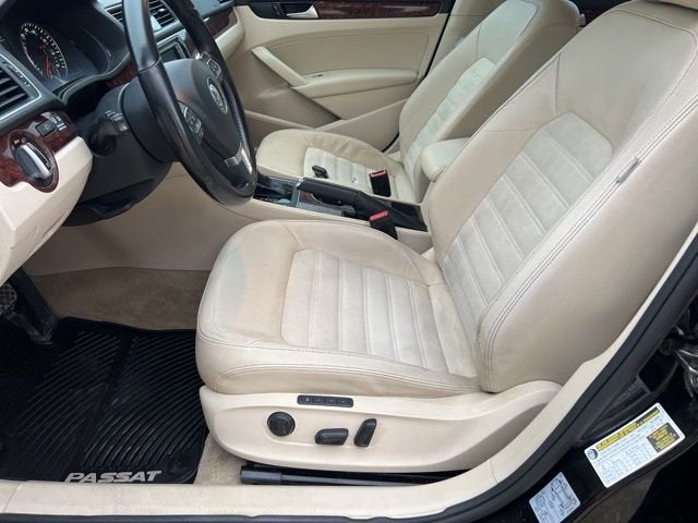 2013 Volkswagen Passat TDI SEL Premium