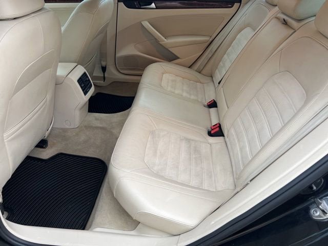 2013 Volkswagen Passat TDI SEL Premium