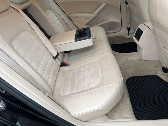 2013 Volkswagen Passat TDI SEL Premium