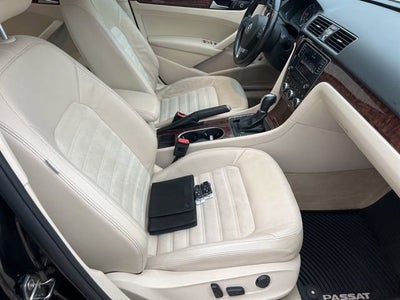 2013 Volkswagen Passat TDI SEL Premium