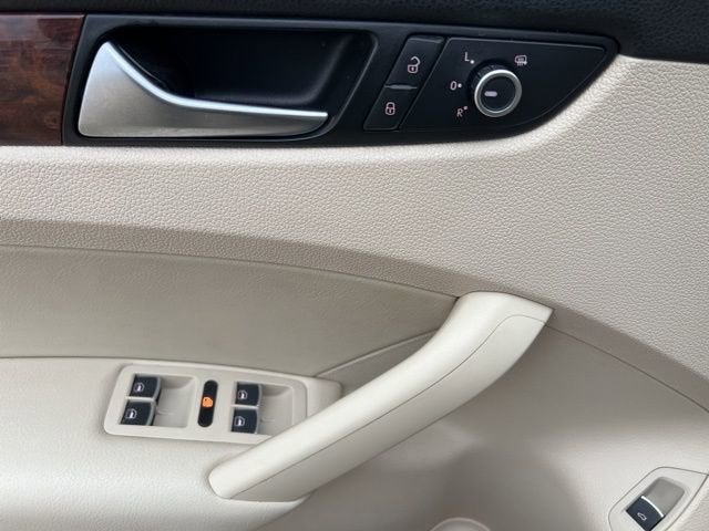 2013 Volkswagen Passat TDI SEL Premium