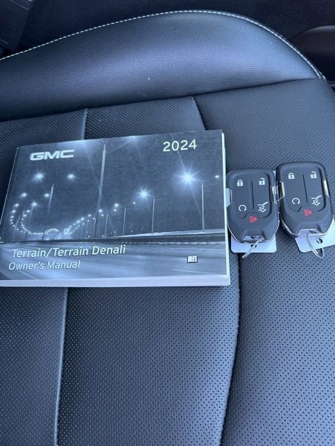 2024 GMC Terrain SLT