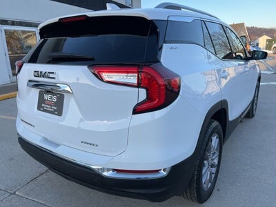 2024 GMC Terrain SLT