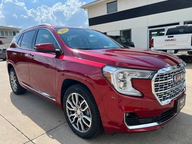 2023 GMC Terrain Denali