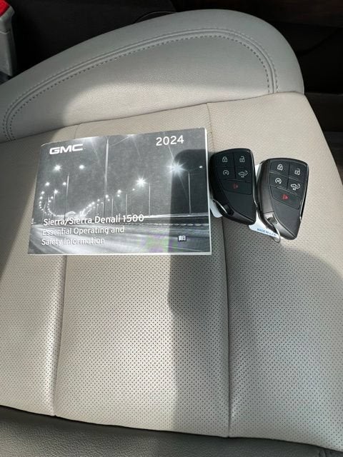 2024 GMC Sierra 1500 SLT