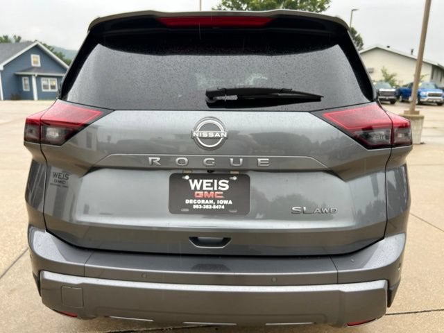 2026 Nissan Rogue SL