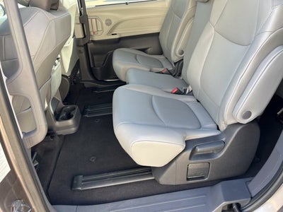 2023 Toyota Sienna XLE