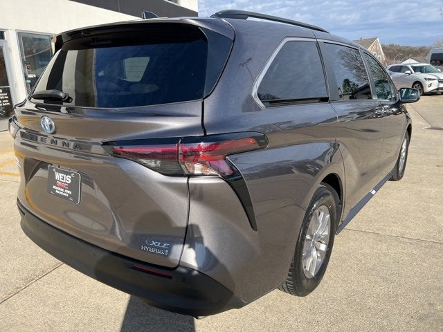 2023 Toyota Sienna XLE