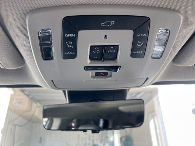 2023 Toyota Sienna Limited