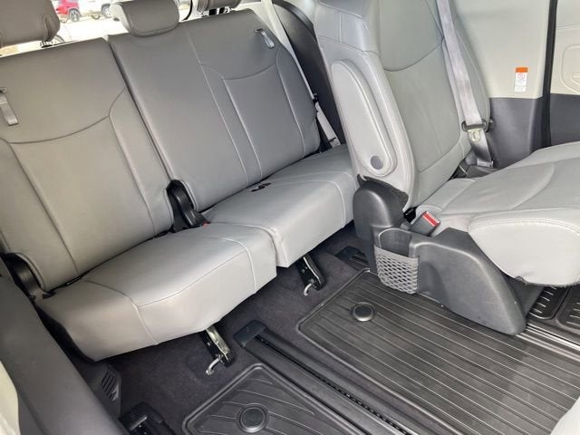 2023 Toyota Sienna Limited