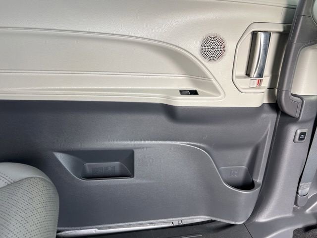 2023 Toyota Sienna Limited